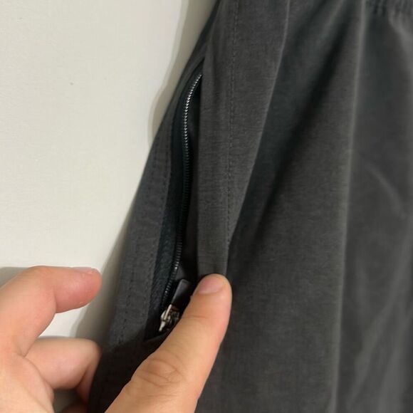 Chubbies Mens Charcoal Grey Elastic Waist Athletic Casual Shorts Size XL - Picture 4 of 8